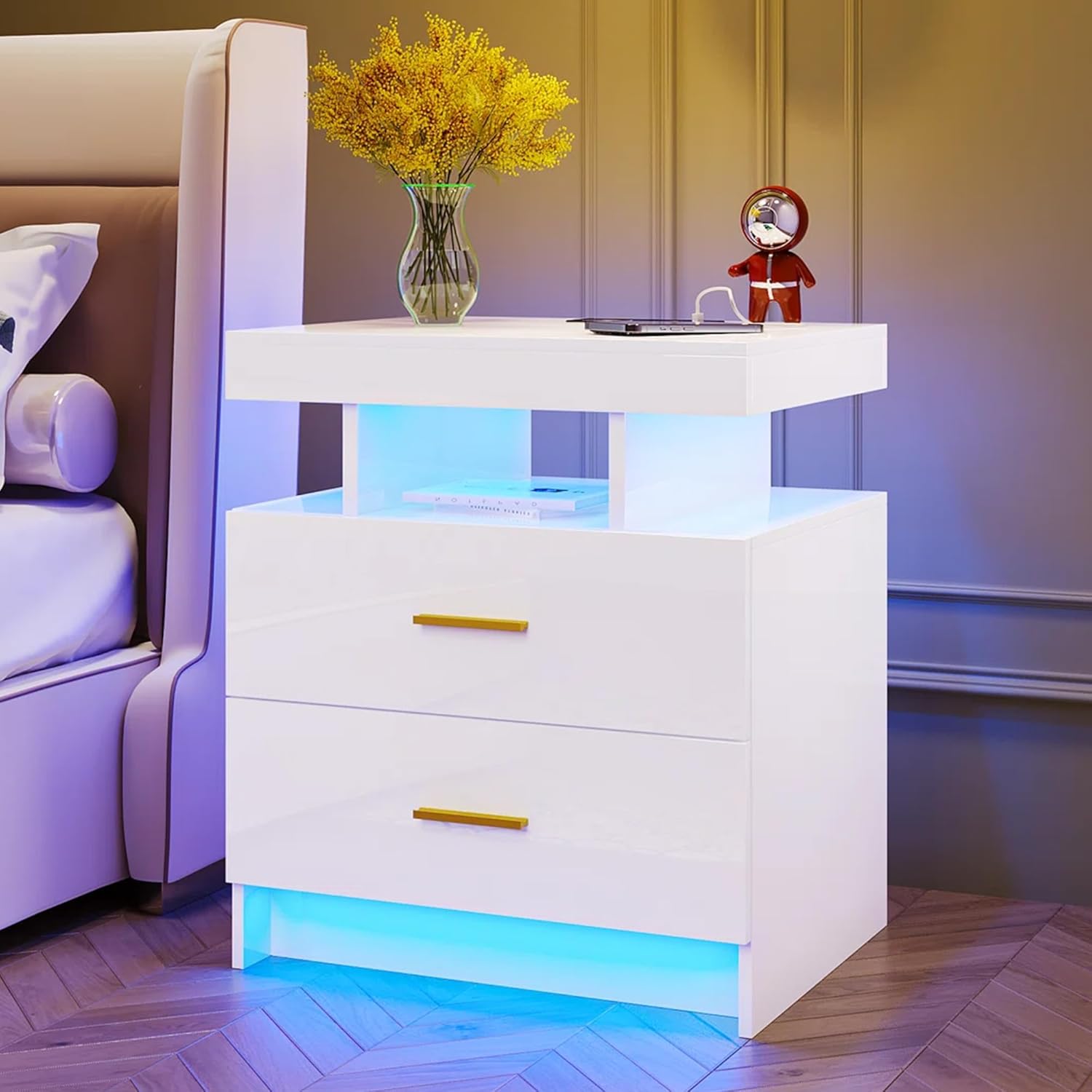 ‏™Eramor | שידת לילה חכמה עם תאורת LED ויציאות USB – עיצוב לבן מבריק